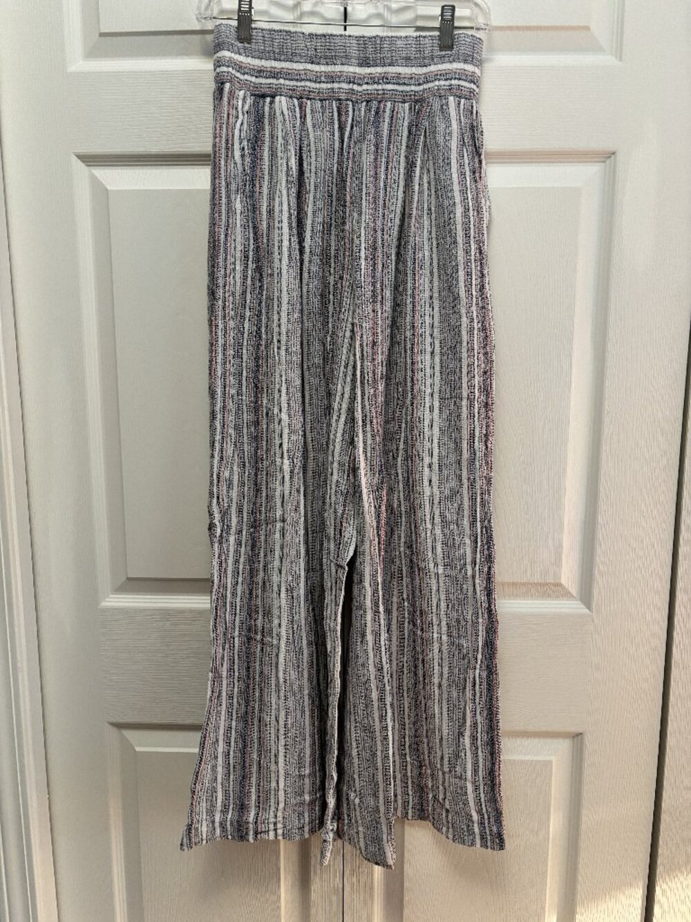 Sneak Peak Striped Wide Leg Pants Blue White Pink Smocked Waist Small